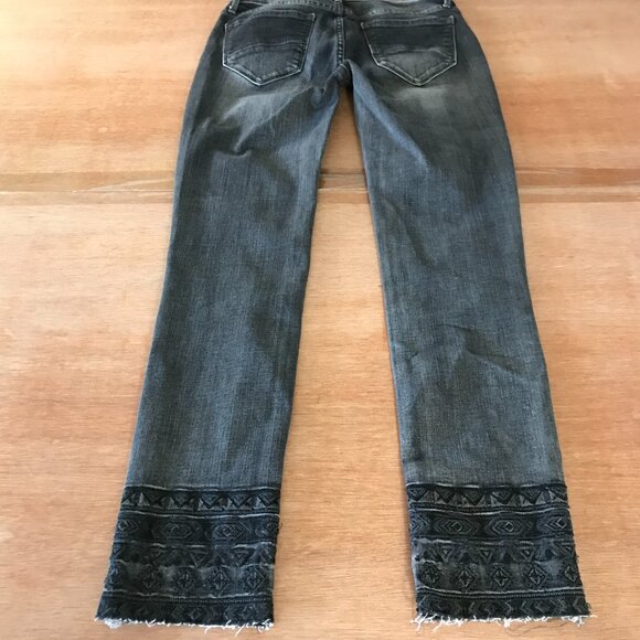 Driftwood Jackie Jeans Women 25 Gray Mid Rise Embroidered Raw Hem Stretch 16521 - Picture 2 of 12